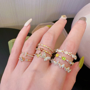 Bague papillon fleur émail coloré pour femmes Instagram Unique haut de gamme léger luxe coupe non décoloration conception ouverte doigt - Product Image 1