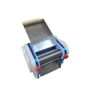 Machine à découper les bandes de pâte à prix abordable, machine à fabriquer des nouilles rondes de 15 mm, machine à faire des torsades de pâte - Product Image 1
