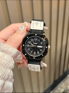 High Beauty Wood Texture Quartz <b>Watch</b> Minimalist Wristwatch with Dual Date Function - Product Image 6