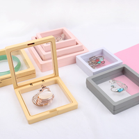 Boîte de présentation carrée transparente pour bijoux avec film PE flottant, emballage scellé anti-oxydation pour boucles d'oreilles et colliers