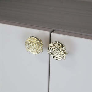 Nordic Personality Rose Single Hole Solid Zinc Alloy Cabinet Door Handle Creative French Light Luxury Minimalist Durable Design - Product Image 1