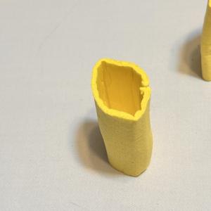 Éponge en mousse de haute densité pour le recouvrement des angles, avec installation par vis, résistante à l'usure, très résiliente, non adhésive - Product Image 1
