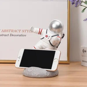 2023 3d resin astronaut home table accessori decorativi cute desk table supporto per cellulare supporto per la casa