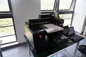 Phẳng <span class=keywords><strong>UV</strong></span> 3060 inkjey Máy in đa chức năng <span class=keywords><strong>3D</strong></span> LED kỹ thuật số máy in phun cho chai trường hợp điện thoại pha lê nhãn Acrylic - Product Image 5