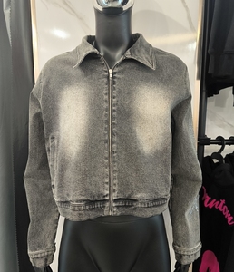 <span class=keywords><strong>Veste</strong></span> en <span class=keywords><strong>jean</strong></span> pour <span class=keywords><strong>homme</strong></span> avec logo personnalisé, style hip-hop, grande taille, saison automne, <span class=keywords><strong>jean</strong></span> bleu délavé vintage avec décoration boutonnée - Product Image 1