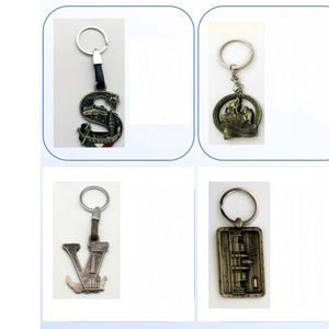 <b>Custom</b> Simple Keychain Personalized Cartoon Alphabet Letters <b>Key</b> <b>Ring</b> Decorative Zinc Alloy Souvenir Carabiner Style for Cars - Product Image 1