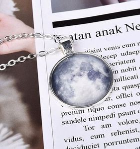 Collar Luminoso con Estrellas del Universo, Último Modelo 2019, Collar con Colgante de Vidrio que Brilla en la Oscuridad con Diseño de Planeta, Luna y Galaxia - Product Image 6