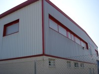 Bâtiment d'atelier préfabriqué en structure métallique, entrepôt, hangar métallique, structure en acier, stockage industriel