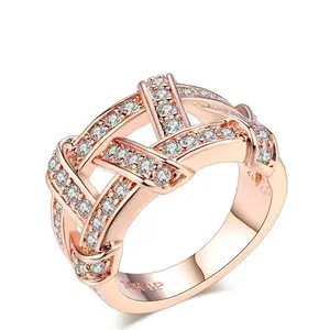 Dropshipping 14K Rose Gold Zircon Diamond Ring for Women Wedding Party Engagement Ring Hollow Geometric Ring Design Topaz Stone