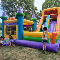 Grands châteaux pleins d'entrain commerciaux extérieurs de PVC d'arc-en-ciel avec le toboggan pour des combos gonflables de maison de rebond d'enfants d'adultes pour la location de partie