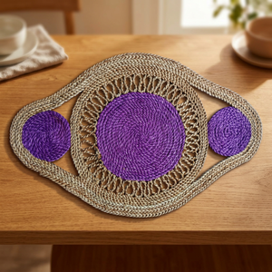 Mantel Individual Bohemio Hecho a Mano de Bambú Tejido con Centro Morado, Forma Irregular, 450 mm de Diámetro, Colección 2026 - Product Image 4