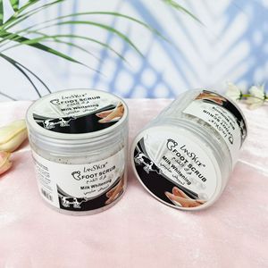 Scrub Esfoliante per Piedi alle Mandorle di Alta Qualità, <span class=keywords><strong>Gommage</strong></span> Biologico alla Curcuma, Sbiancante e Lenitivo, Rimuove la Pelle Morta, con Vitamina C - Product Image 3