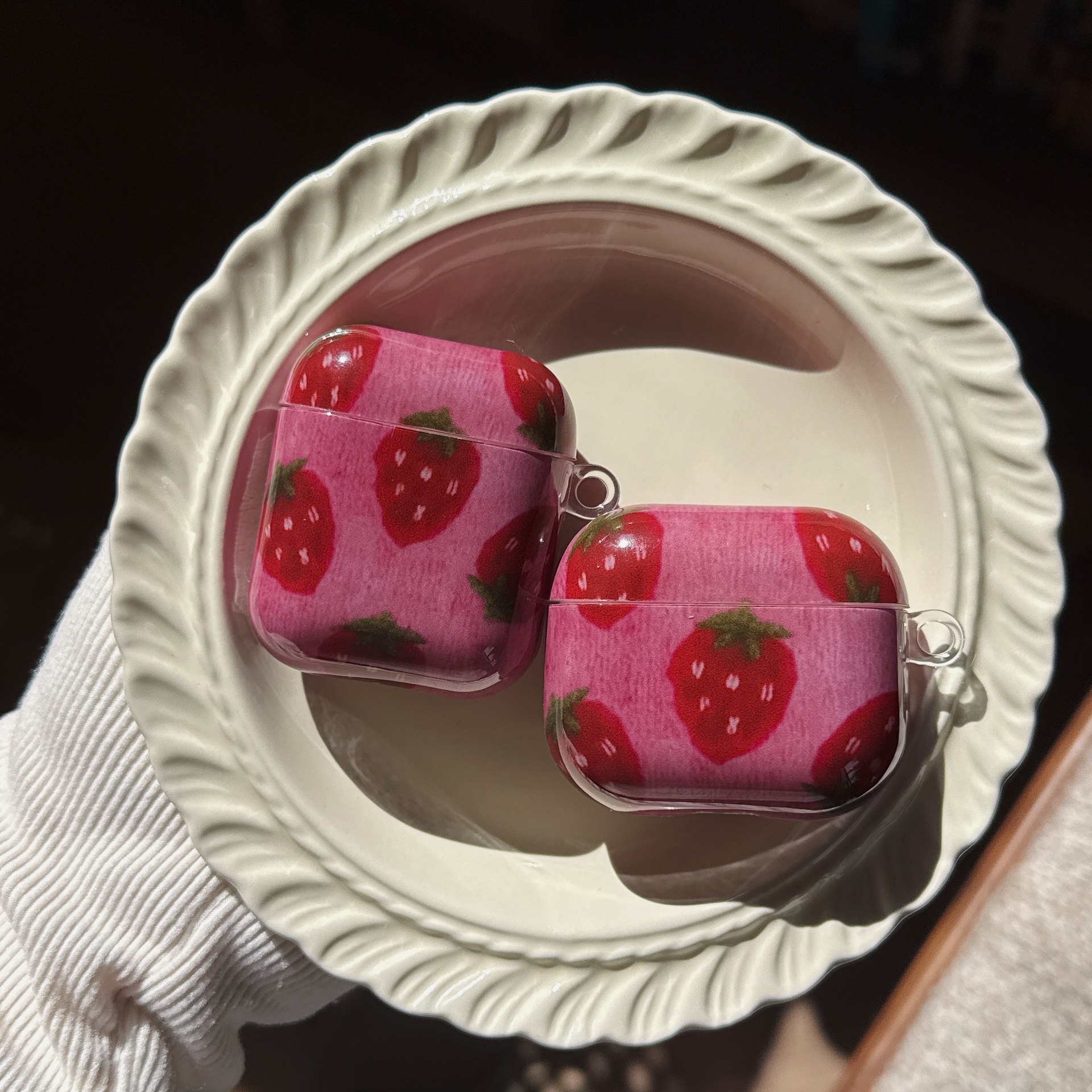 Single strawberry shell