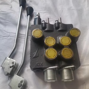Vanne de commande hydraulique à plusieurs voies intégrée, série DF15/ZL15, distributeur de chariot élévateur, conversion de véhicule, vanne DL15 - Product Image 1
