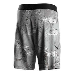 Shorts de pêche et de bain Serene Waters Premium à extensibilité quadridirectionnelle avec protection UPF 50+ et tissu durable - Product Image 2