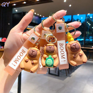 พวงกุญแจคาปิบาร่าน่ารัก QY ตุ๊กตาการ์ตูนขนนุ่ม จี้ห้อยกระเป๋าคู่รัก ของตกแต่งกระเป๋าเป้ ขายส่ง - Product Image 1