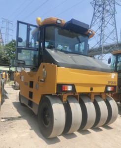 Rouleau compresseur pneumatique en caoutchouc XP263S 26 tonnes 132 kW pour la construction routière, municipale et urbaine - Product Image 3