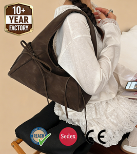 <span class=keywords><strong>Sac</strong></span> Hobo Vintage ZP8284 WEEKS avec Décoration Nœud Personnalisable - <span class=keywords><strong>Sac</strong></span> <span class=keywords><strong>à</strong></span> <span class=keywords><strong>Main</strong></span> <span class=keywords><strong>en</strong></span> <span class=keywords><strong>Cuir</strong></span> Souple <span class=keywords><strong>Noir</strong></span> pour Femme avec Logo Personnalisé - Product Image 3