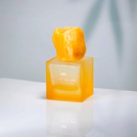 Flacon de parfum miniature de luxe personnalisé de 50 ml en verre cubique avec pompe à fine brume Vaporisateur de voyage Impression sérigraphique scellée