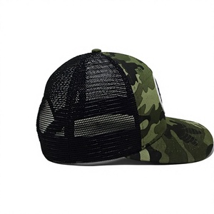 Casquette Trucker 6 Panneaux Structurée en Maille Camouflage avec Patch Tissé Personnalisé, Style Vintage Classique d'Extérieur pour Adultes, Fabriquée au Vietnam - Product Image 5