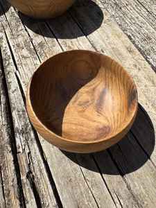 Bol en bois fait à la main, décoratif, de qualité supérieure, naturel et durable, parfait pour servir des fruits, des salades, des collations - Product Image 2