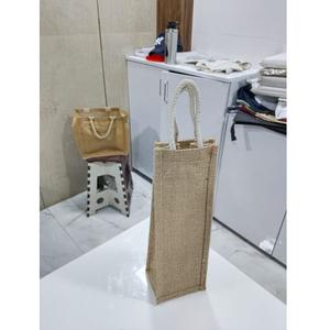 Sac fourre-tout en jute écologique de luxe avec fermeture à cordon et bouton pour bouteilles de vin, design multicolore, qualité supérieure pour offrir en cadeau - Product Image 3