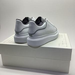 Chaussures de course de luxe de créateur en gros d'usine, nouvelles baskets décontractées à lacets pour la marche, rehaussantes pour femmes et hommes - Product Image 3