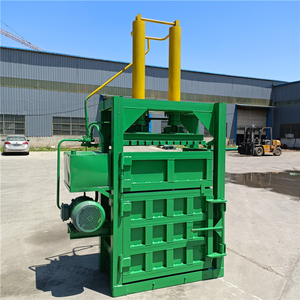 Compacteur hydraulique de bouteilles en plastique carrées Longmiao haute sécurité avec moteur et composants PLC, garantie 1 an - Product Image 2