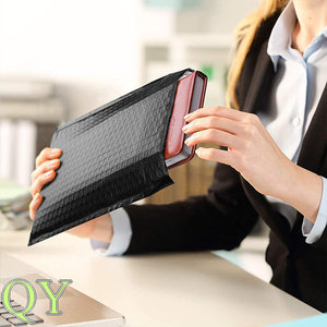 Sobres acolchados de burbujas de polietileno con logotipo personalizado QY, sobres de envío acolchados, bolsas de embalaje con amortiguación en color marrón y negro - Product Image 4