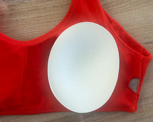Il tipo di bretella da donna con bretelle Yoga con stile di amore incrociato contiene cuscinetto per il seno per indossare vestiti per il Fitness biancheria intima sportiva all'aperto - Product Image 3