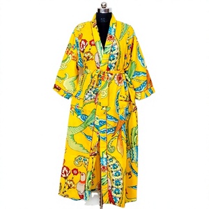 Kimono Amarillo 100% Algodón Orgánico para Mujer, Vestido Indio con Estampado de Aves de la Selva, Mangas Tres Cuartos, para Uso Diario en Verano - Product Image 1