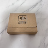Boîtes à gâteaux pliables en carton ivoire écologiques et recyclables, personnalisables en gros, avec estampage à chaud doré et impression évanescente, conformes aux normes alimentaires