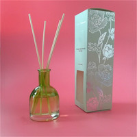 Diffuseur de parfum en verre avec bâtonnets en fibre, directement du fabricant, pour la décoration intérieure et le marché B2B hôtelier