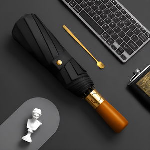 Chất Lượng Cao Sang Trọng 3 Gấp Ô Màu Đen Mạnh Mẽ Windproof Tự Động Kinh Doanh Người Đàn Ông Logo In Ấn Mưa Ô Với Tay Cầm Bằng Gỗ - Product Image 5