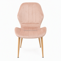 Chaise moderne en velours rose poudré avec cadre en tube de fer épais, base croisée à quatre pieds, stable, pour salle à manger et restaurant