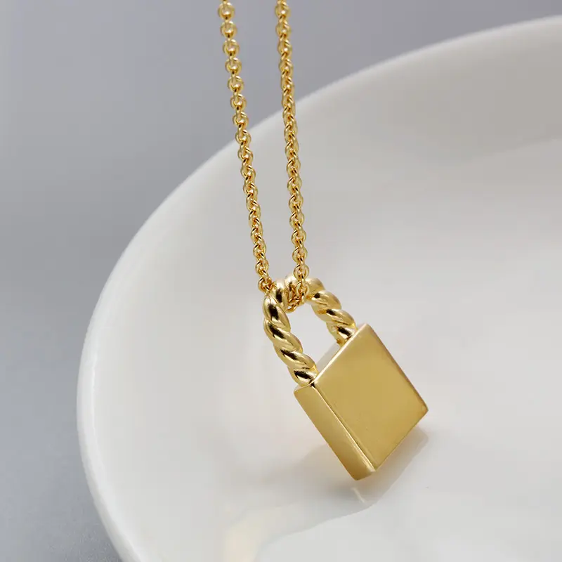 925 Sterling Silver Necklace Gold Plated Lock Pendant Necklace Wholesale Women's Jewelry