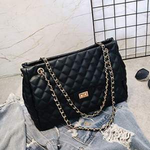 Bolso clásico de gran capacidad de cuero PU para mujer, bolso bandolera de un solo hombro a cuadros de alta calidad para mujer - Product Image 1