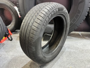 Neumáticos Radiales Chinos sin Cámara para Automóviles de Pasajeros, Todas las Temporadas, 205/55R16 205/60R16 215/60R16, Buena Seguridad, Neumáticos Nuevos para Automóviles - Product Image 5