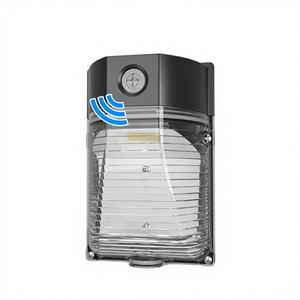 Luminaria LED Comercial de Pared IP65 120Lm/W 30W, Encendido/Apagado Automático, Cumple con UL RoHS, Apta para Cielos Oscuros, 5000K, Mini Luminaria LED de Pared - Product Image 1