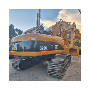 Excavatrice Caterpillar CAT320CL d'occasion, haute qualité, 20 tonnes, pour travaux de terrassement. - Product Image 1