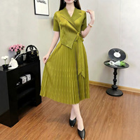 Robe noire style Miyake, taille unique, élégante, professionnelle, extensible, à nouer à la taille, idéale pour le bureau