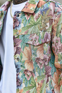 Giacca di jeans con stampa personalizzata con tasche sul petto con bottone giacca da camionista - Product Image 3