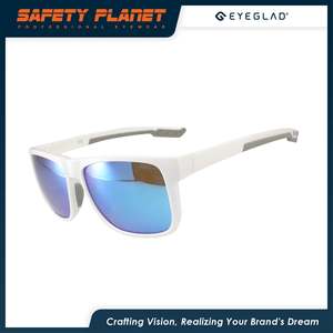 Protección ocular UV400 Gafas de sol Ultraligeras Personalizadas Color claro Polaroid Gafas de Sol para unisex - Product Image 6