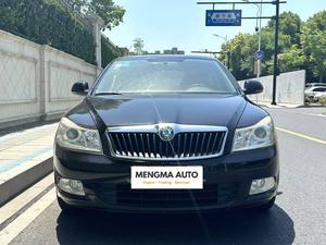 <span class=keywords><strong>Occasion</strong></span> 2012 <span class=keywords><strong>Skoda</strong></span> <span class=keywords><strong>Octavia</strong></span> Yijun Edition 1.6L <span class=keywords><strong>Essence</strong></span> Automatique Intérieur sombre R15 Pneus Sièges cuir FWD - Product Image 2