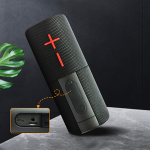 Altavoz Dividido Profesional de 10W con Diseño Magnético, Emparejamiento TWS, Iluminación RGB y Reproducción de Tarjeta TF - Product Image 1