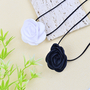 Collar y Pulsera de Flores de Rosa Estilo Pasión Pura Transfronteriza Francesa, Collar de Lujo Ligero Personalizado de Alta Gama - Product Image 4