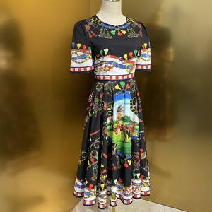 Elegante Vestido Midi de Algodón Popelín con Estampado Floral Negro para Mujer, Manga Corta, Corte en A, Vestido de Verano a la Moda - Product Image 6