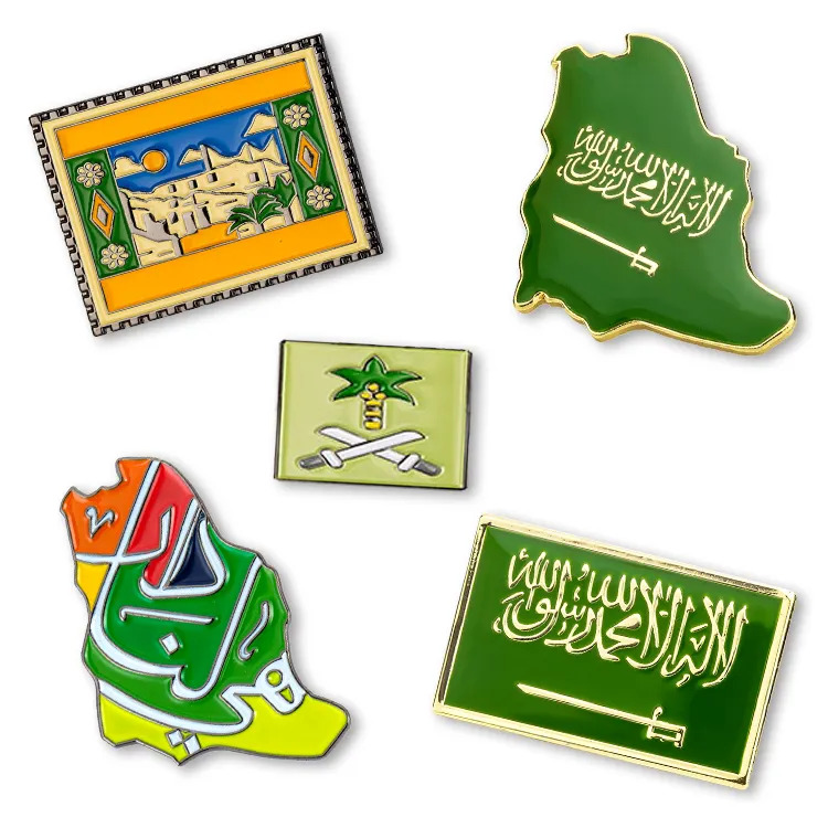 Precio bajo Spot KSA UAE Arabia Saudita Al Yom Al Watany forma de mapa insignia Pin personalizado esmalte suave broche Pin de solapa