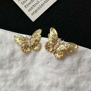 Pendientes de Plata de Ley S925 con Diseño de Mariposa y Flor de Primavera/Verano, Estilo Medieval, Lujo Ligero, Diseño de Nicho, Simple, Dulce, con Circonita Colgante, a la Moda - Product Image 3