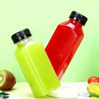 Logo personnalisé 12oz 16oz 350ml 500ml Bouteilles de boisson vides en plastique carrées avec bouchon noir pour thé soda